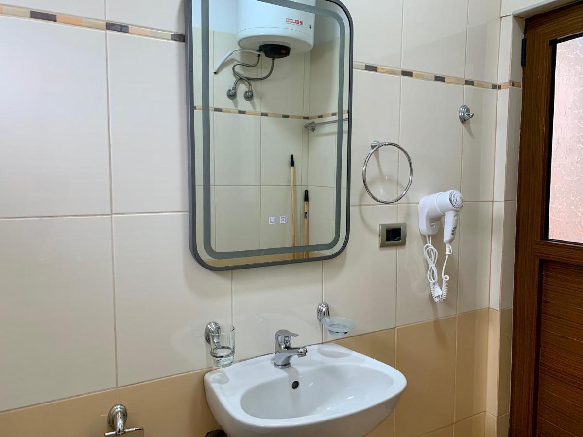 Bardhi Apts Saranda Extérieur photo