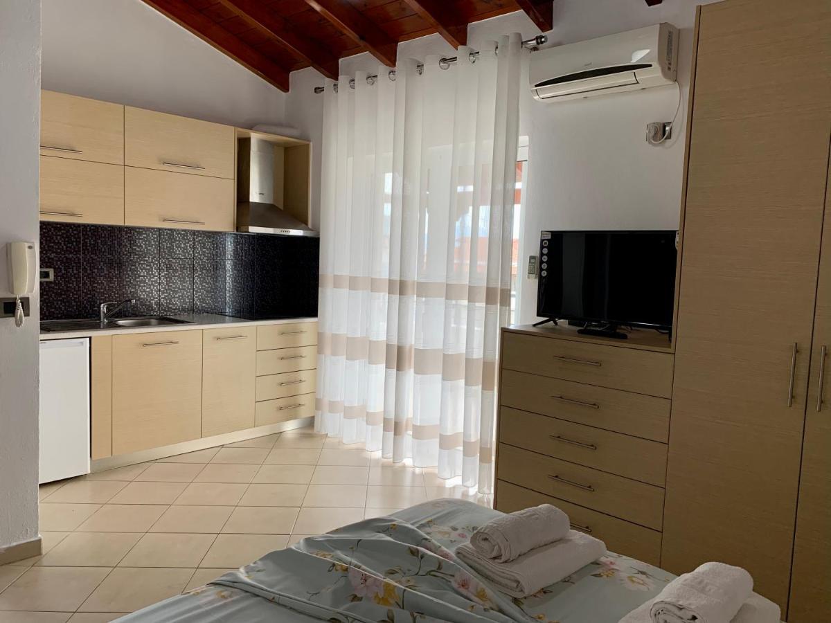 Bardhi Apts Saranda Extérieur photo