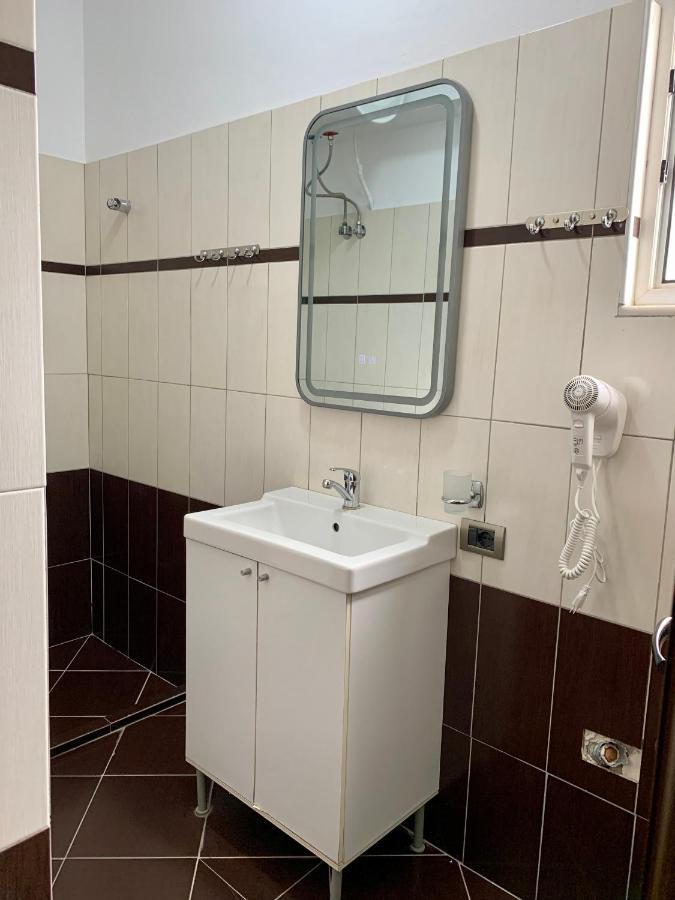 Bardhi Apts Saranda Extérieur photo