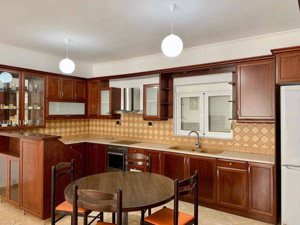 Bardhi Apts Saranda Extérieur photo